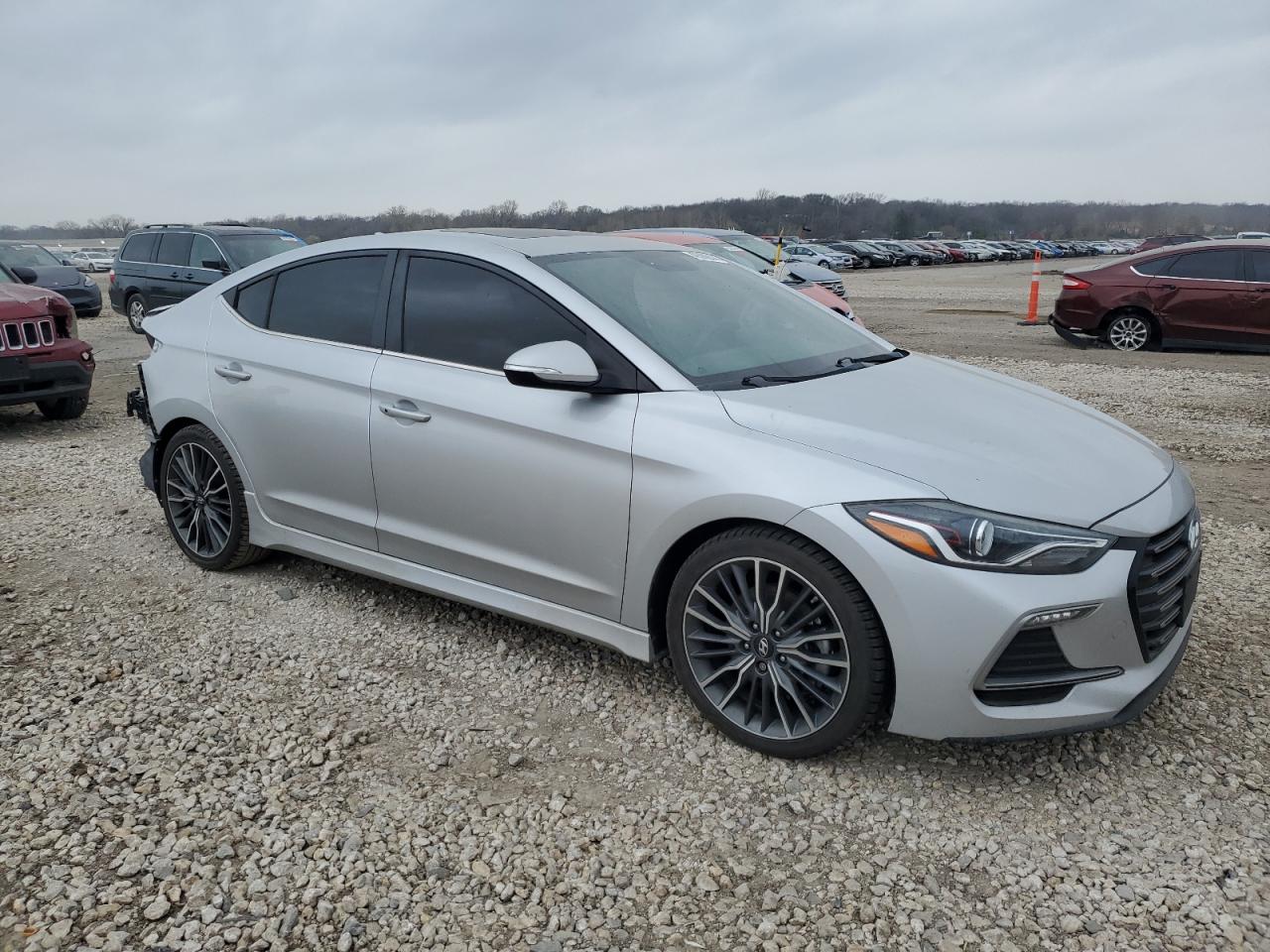 Photo 3 VIN: KMHD04LB9JU534514 - HYUNDAI ELANTRA 