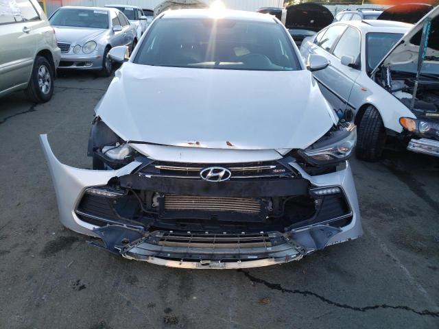 Photo 4 VIN: KMHD04LB9JU704631 - HYUNDAI ELANTRA SP 