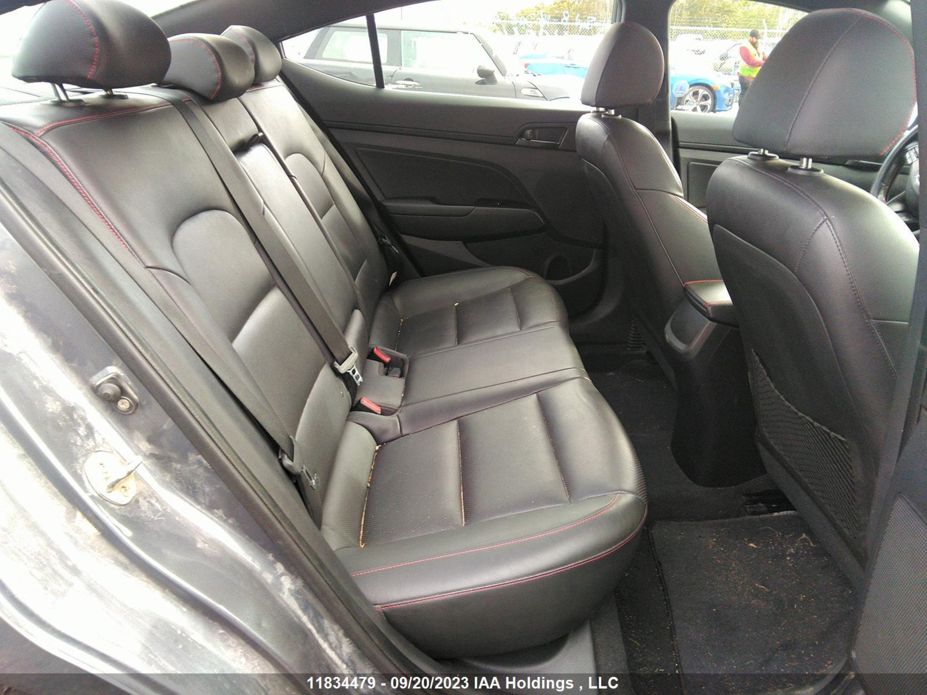 Photo 7 VIN: KMHD04LB9JU706850 - HYUNDAI ELANTRA 