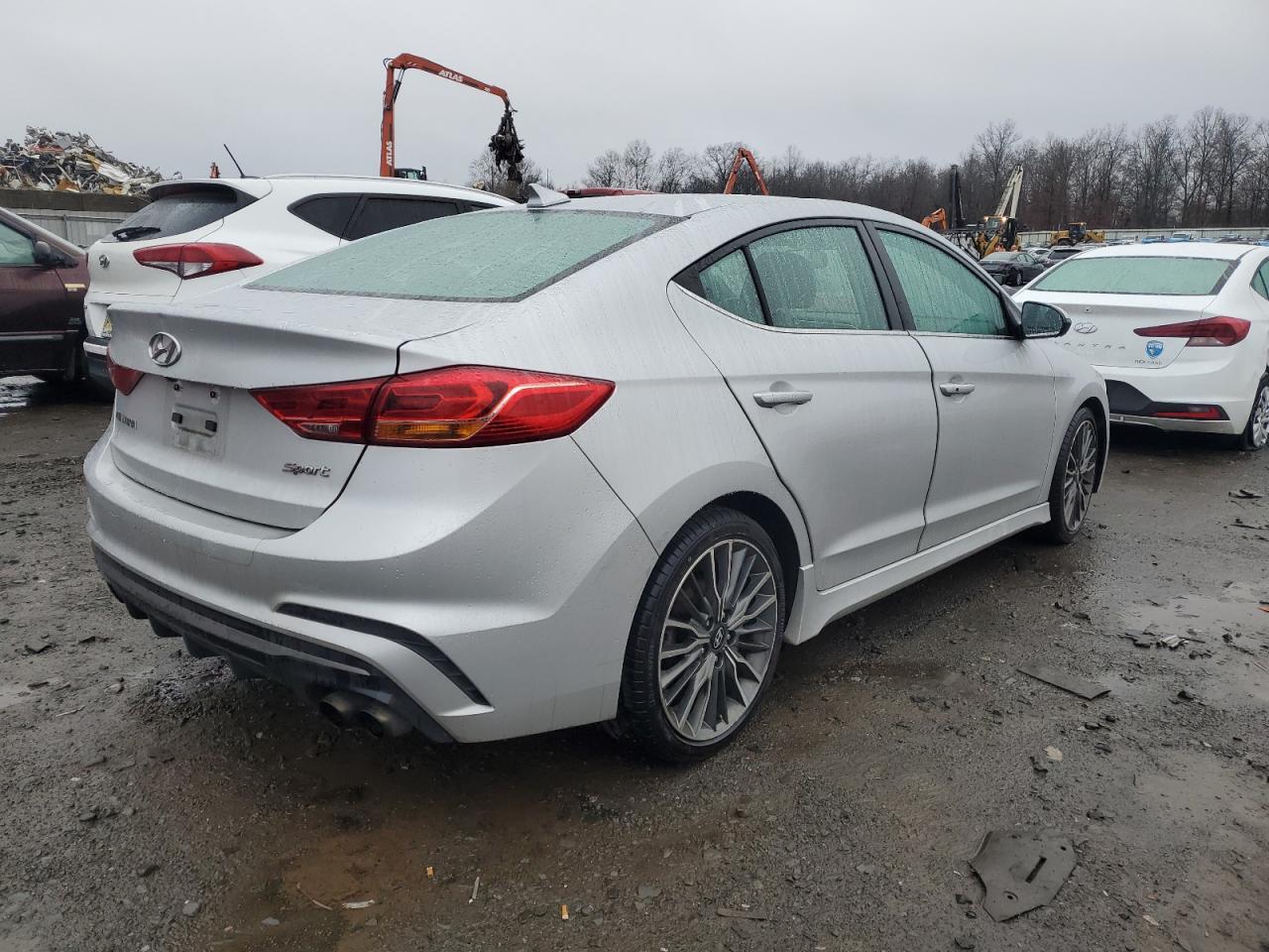 Photo 2 VIN: KMHD04LBXHU349754 - HYUNDAI ELANTRA 