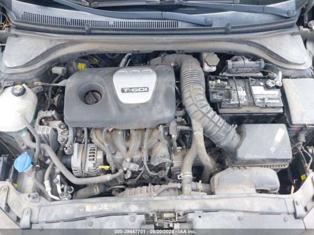 Photo 9 VIN: KMHD04LBXJU496422 - HYUNDAI ELANTRA 