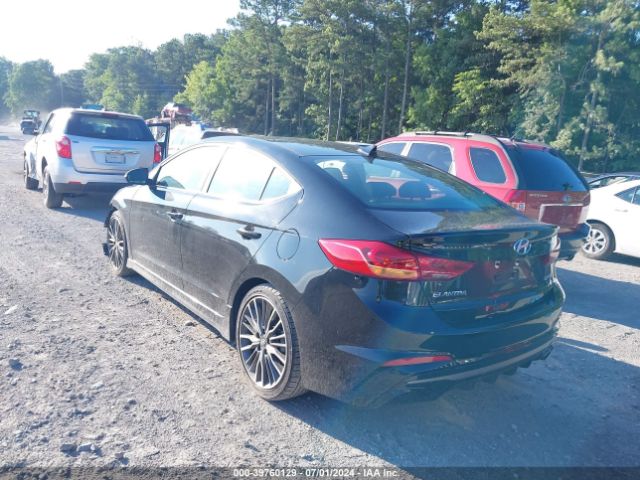 Photo 2 VIN: KMHD04LBXJU563133 - HYUNDAI ELANTRA 