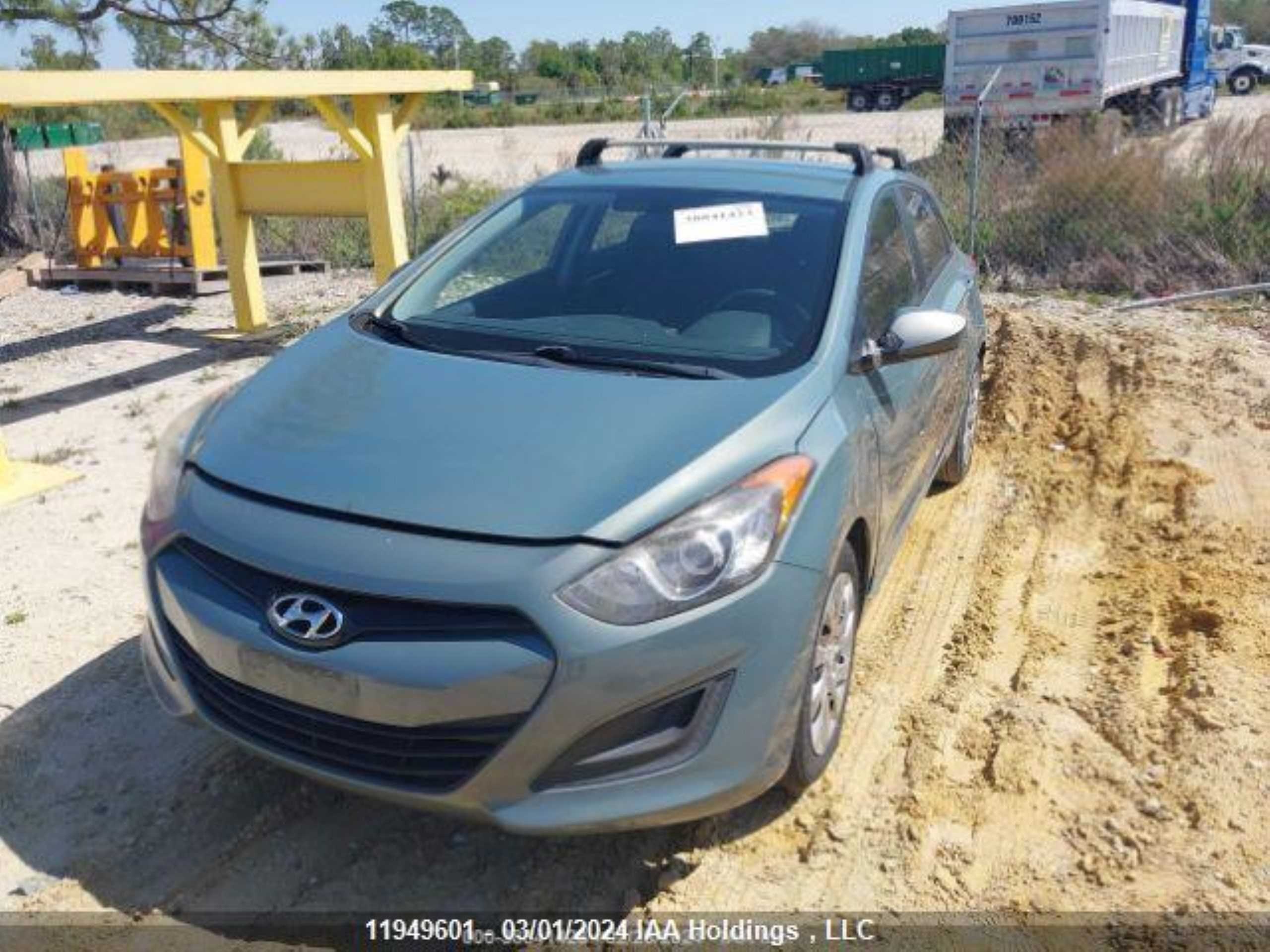 Photo 3 VIN: KMHD25LE4DU041404 - HYUNDAI ELANTRA 