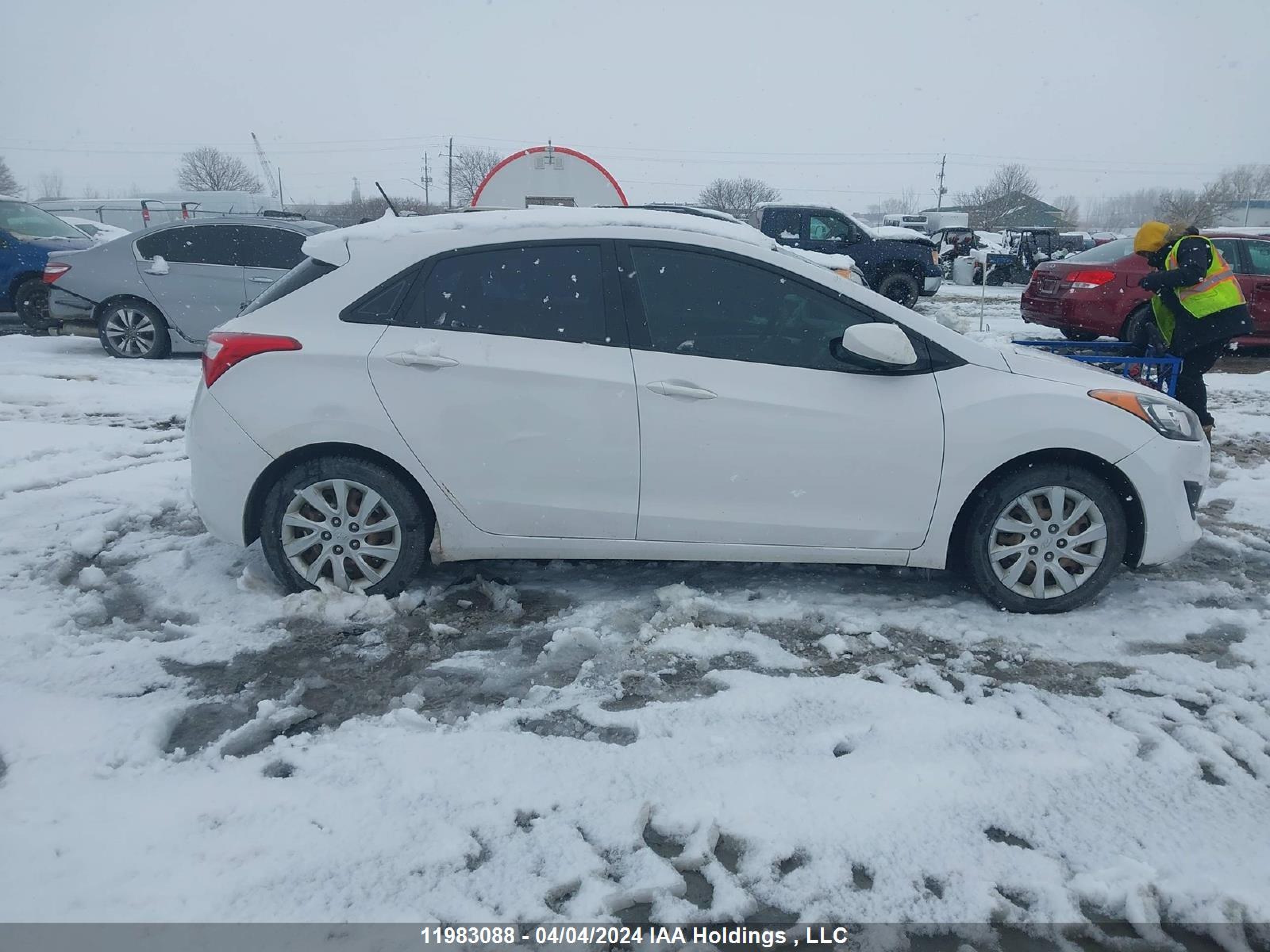 Photo 12 VIN: KMHD25LE5DU087761 - HYUNDAI ELANTRA 