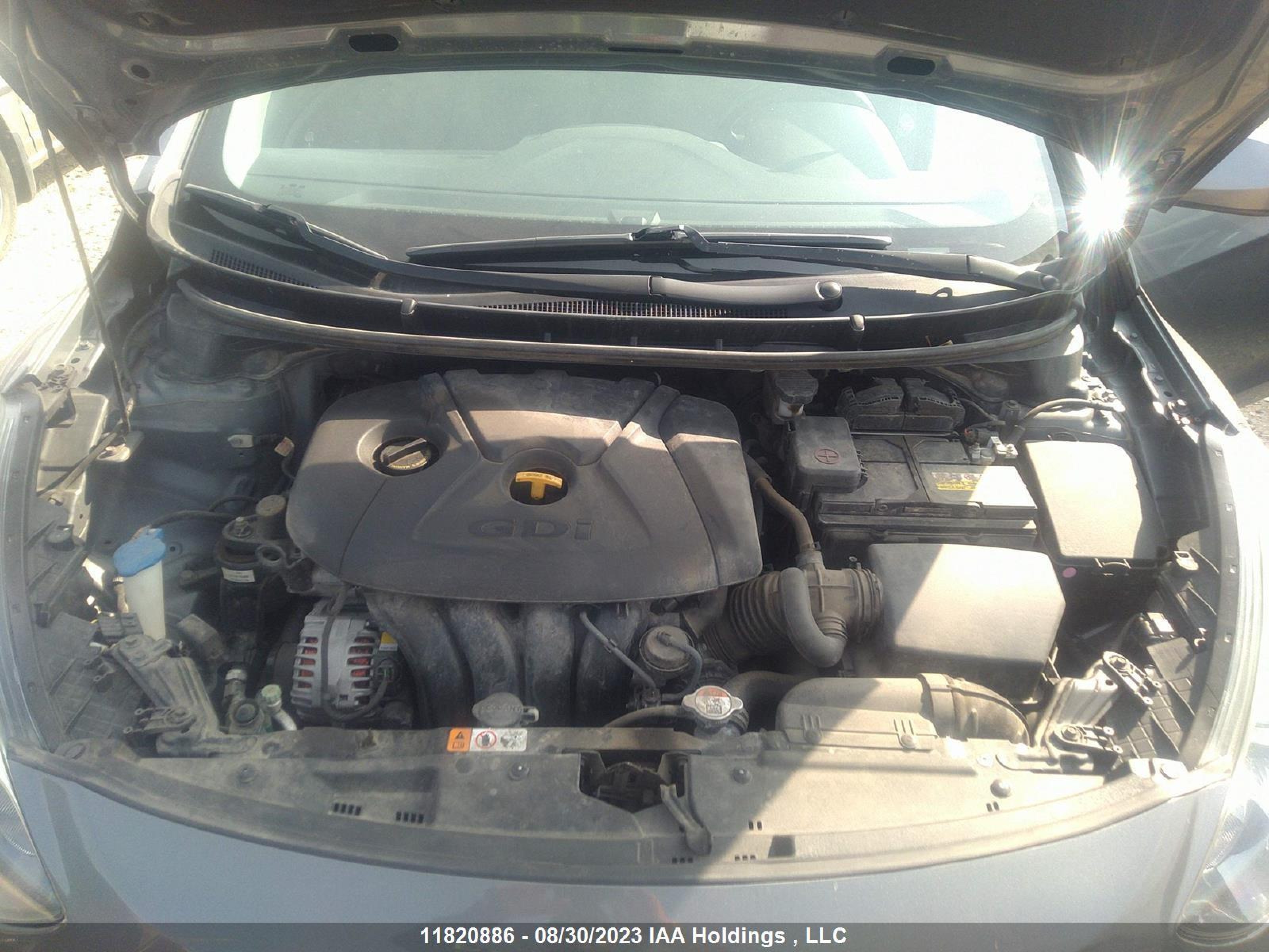 Photo 9 VIN: KMHD25LH7GU343610 - HYUNDAI ELANTRA 