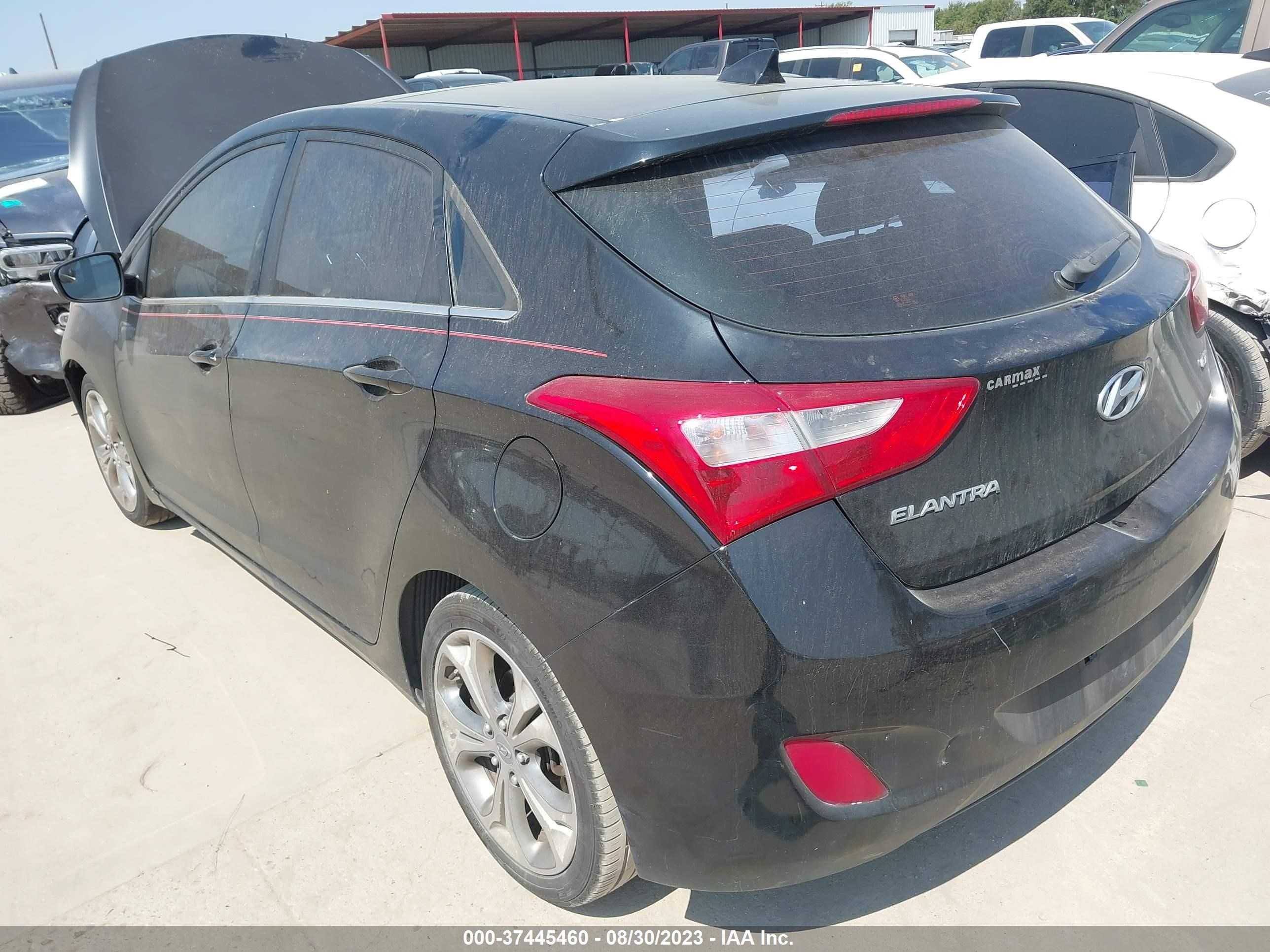 Photo 2 VIN: KMHD35LE0DU058052 - HYUNDAI ELANTRA 