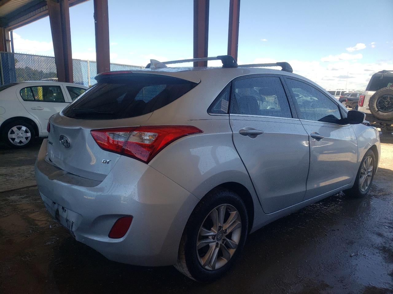 Photo 2 VIN: KMHD35LE0DU157017 - HYUNDAI ELANTRA 