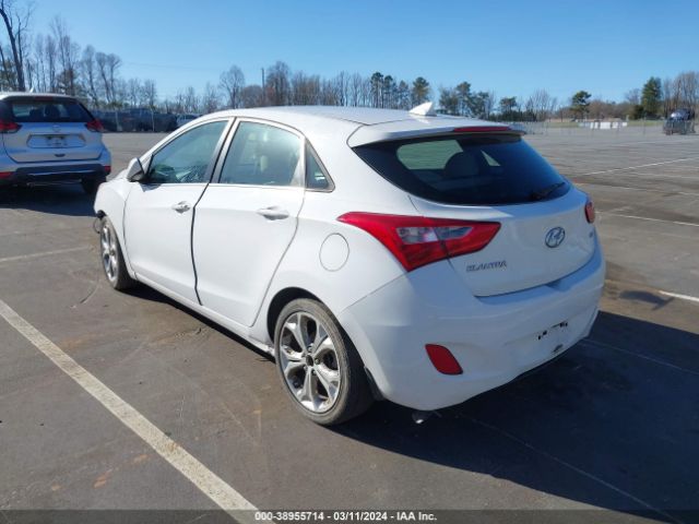 Photo 2 VIN: KMHD35LE2DU044525 - HYUNDAI ELANTRA GT 