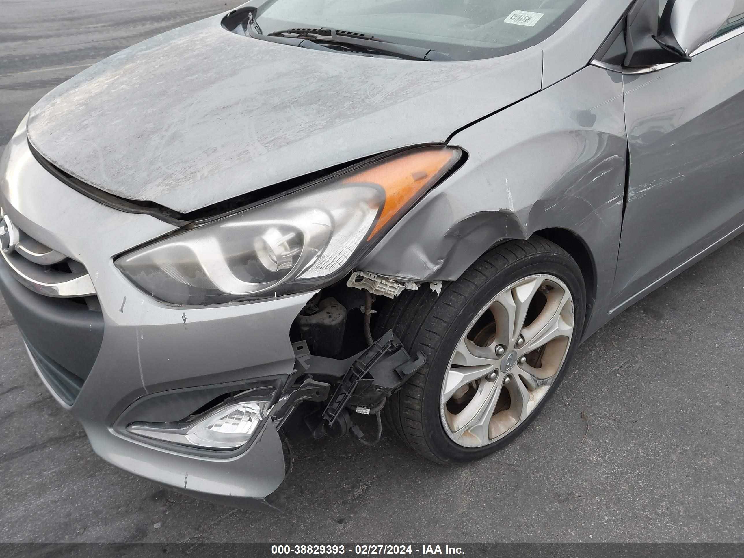 Photo 5 VIN: KMHD35LE2DU149663 - HYUNDAI ELANTRA 