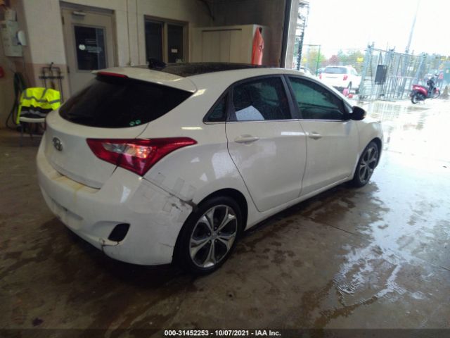 Photo 3 VIN: KMHD35LE3DU023182 - HYUNDAI ELANTRA GT 