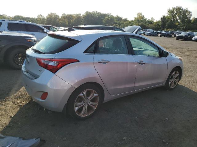 Photo 2 VIN: KMHD35LE3DU069823 - HYUNDAI ELANTRA GT 