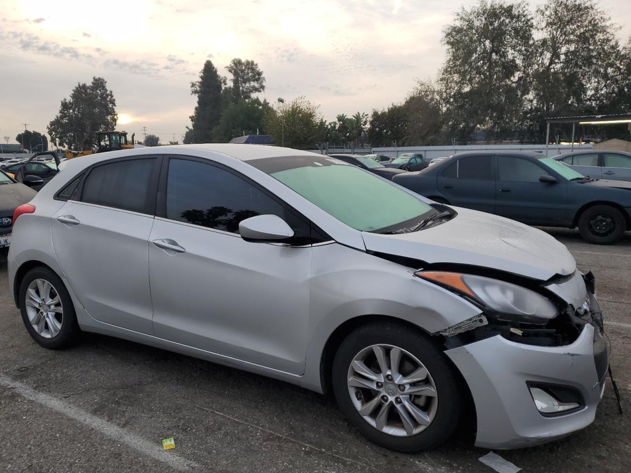 Photo 3 VIN: KMHD35LE3DU079235 - HYUNDAI ELANTRA 