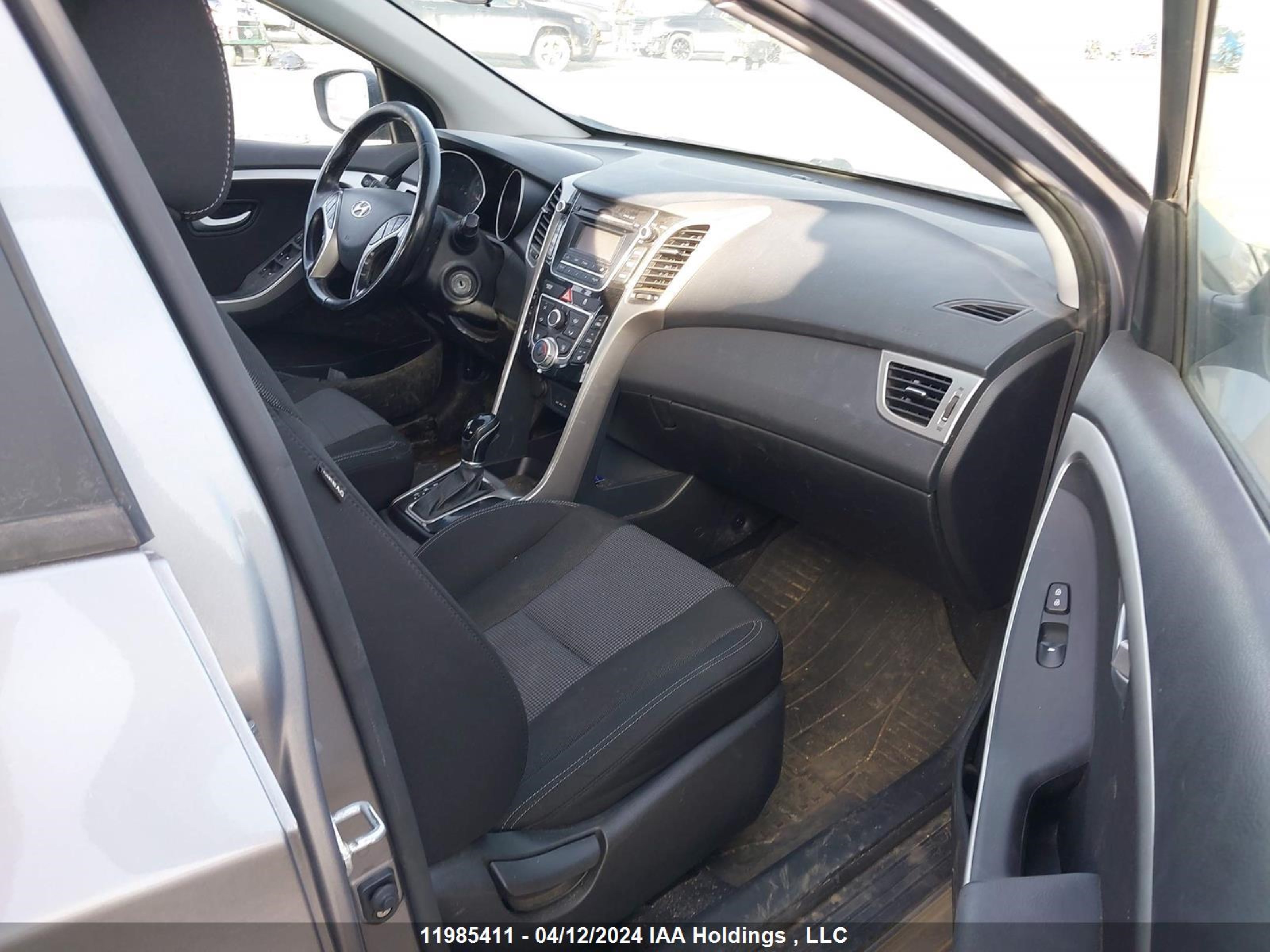 Photo 4 VIN: KMHD35LE4DU138177 - HYUNDAI ELANTRA 