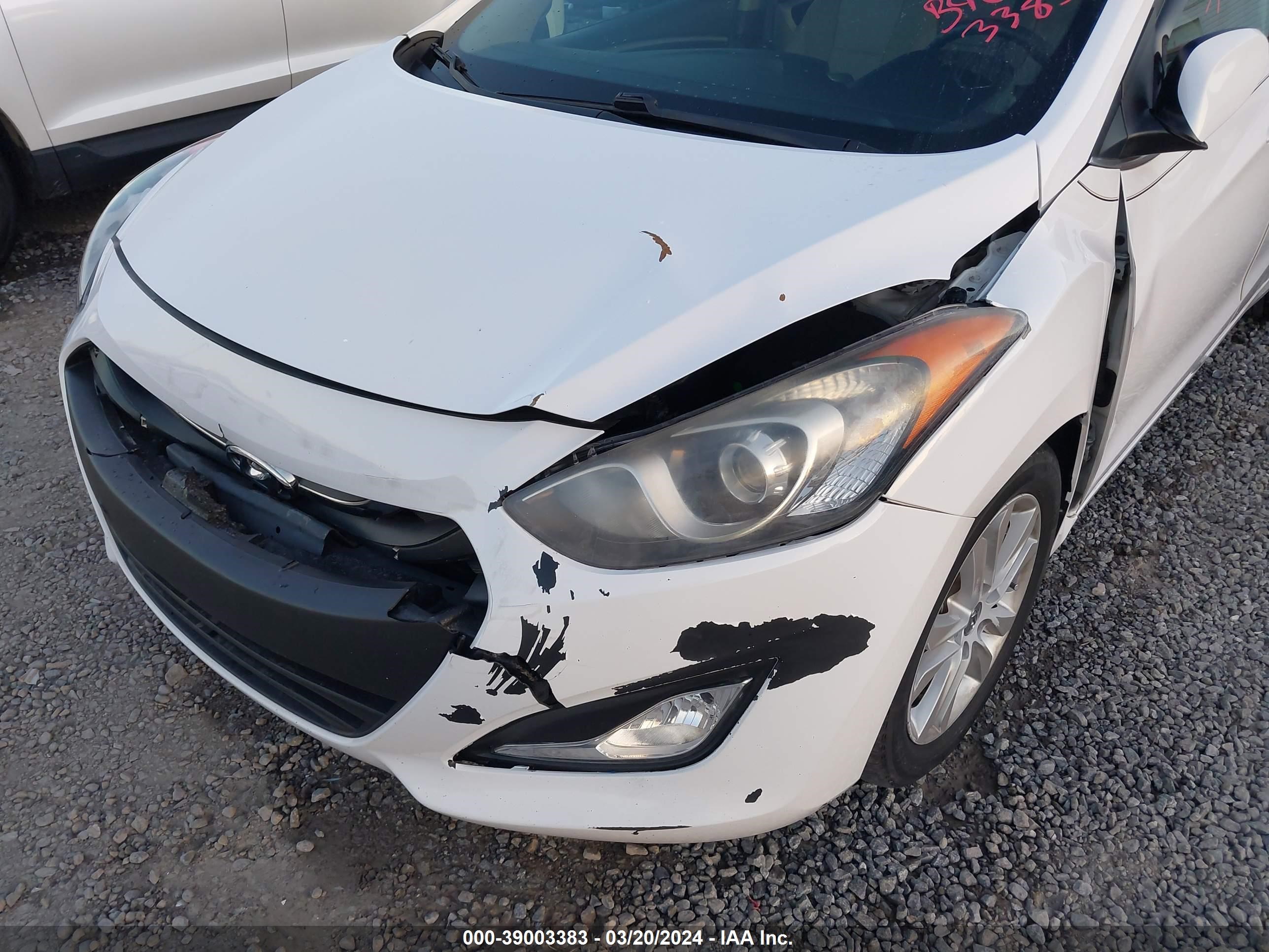 Photo 5 VIN: KMHD35LE4DU155156 - HYUNDAI ELANTRA 