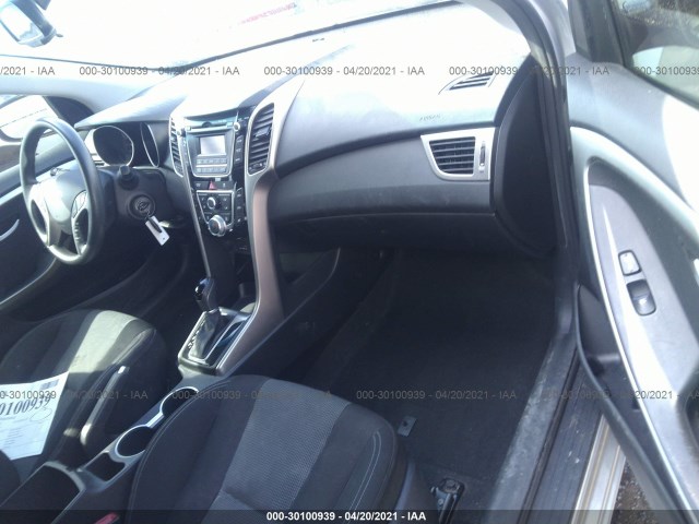 Photo 4 VIN: KMHD35LE5DU093489 - HYUNDAI ELANTRA GT 