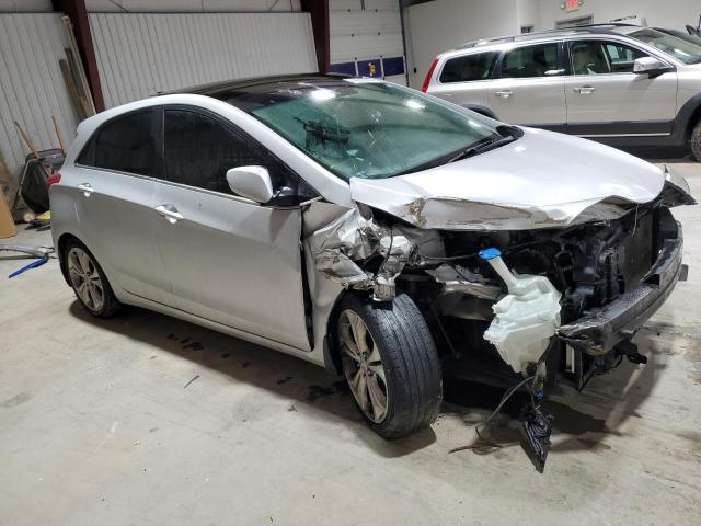 Photo 3 VIN: KMHD35LE5DU114440 - HYUNDAI ELANTRA 