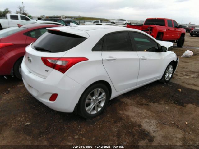 Photo 3 VIN: KMHD35LE5DU142061 - HYUNDAI ELANTRA 