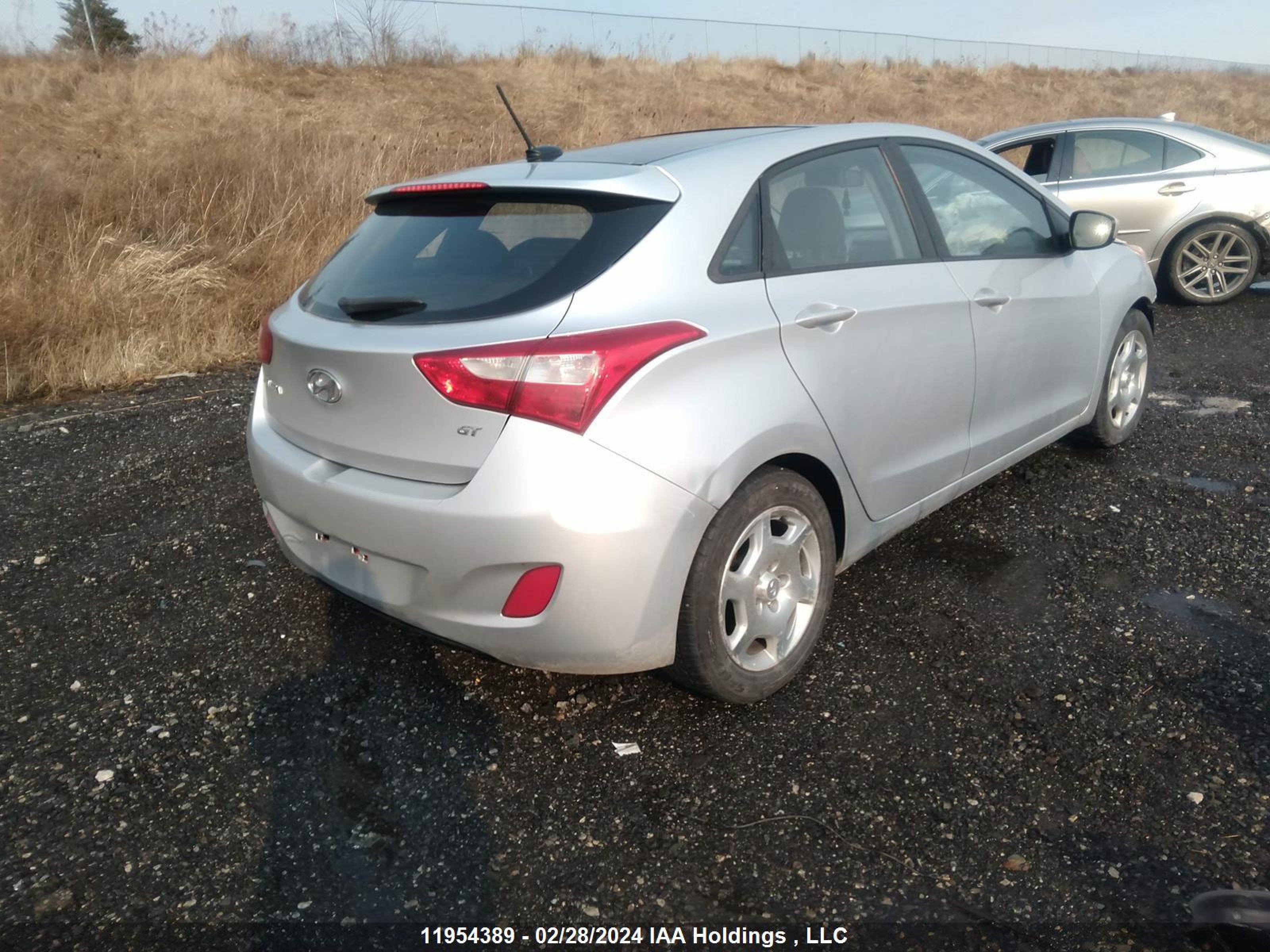 Photo 3 VIN: KMHD35LE7DU123625 - HYUNDAI ELANTRA 