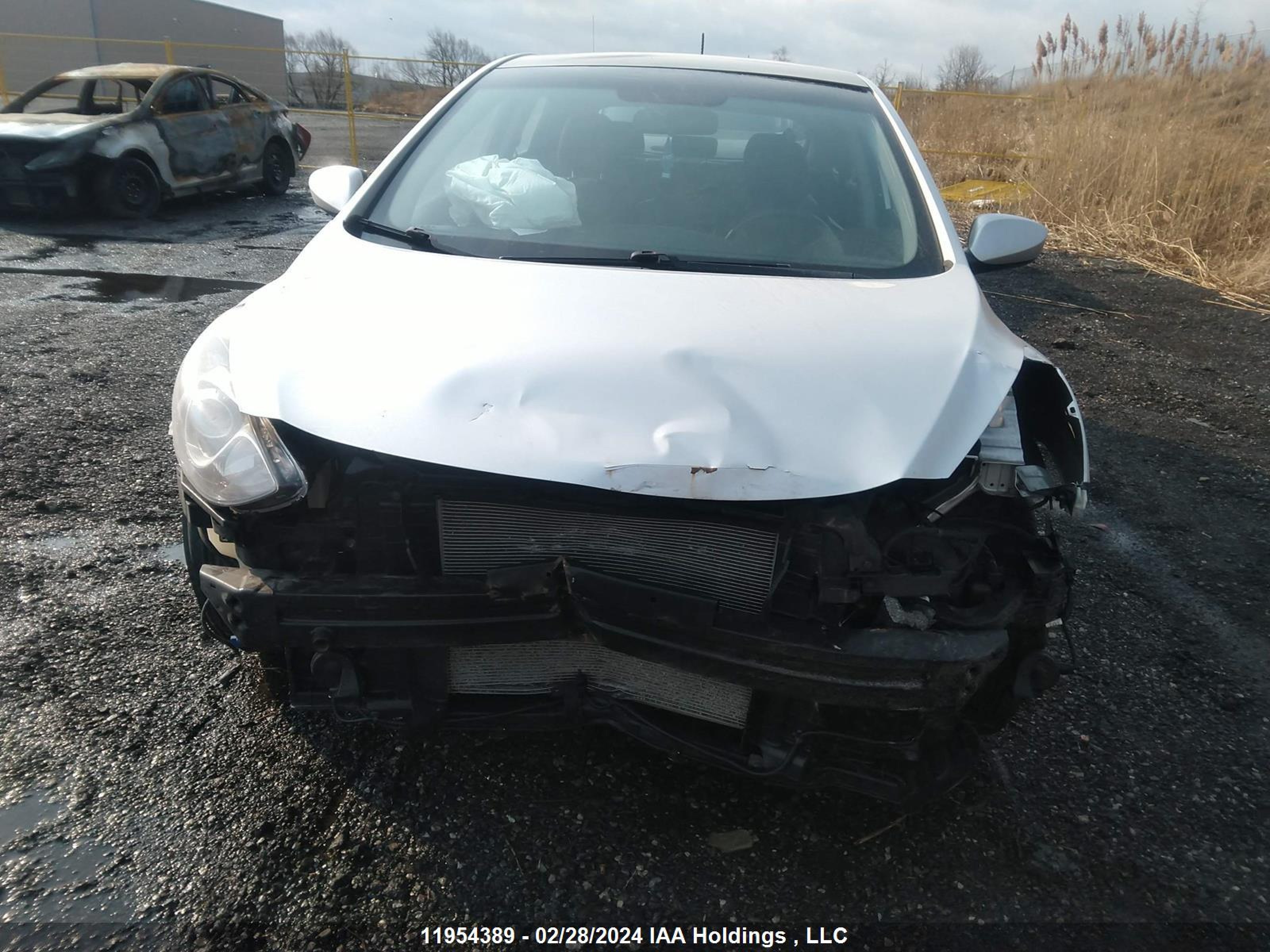 Photo 5 VIN: KMHD35LE7DU123625 - HYUNDAI ELANTRA 