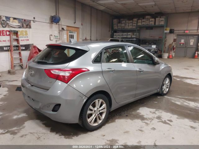 Photo 3 VIN: KMHD35LE8DU021833 - HYUNDAI ELANTRA GT 