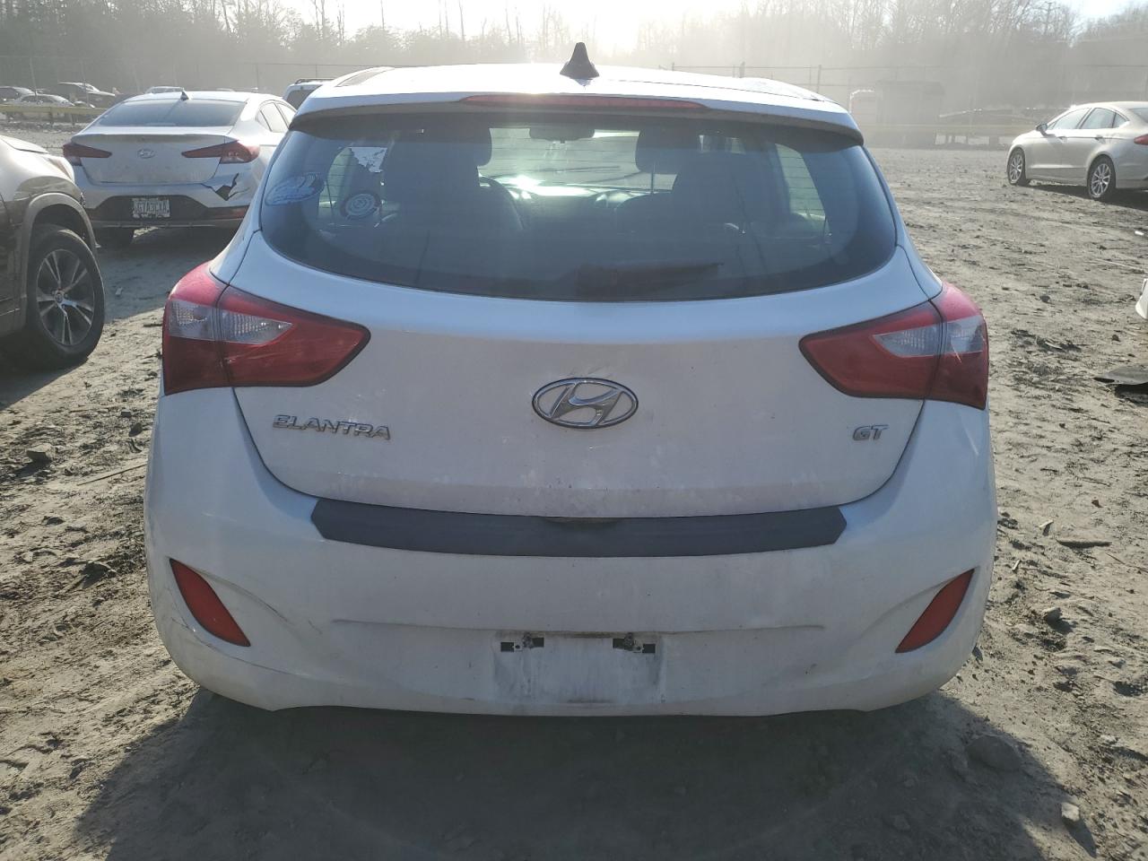 Photo 5 VIN: KMHD35LE8DU114304 - HYUNDAI ELANTRA 