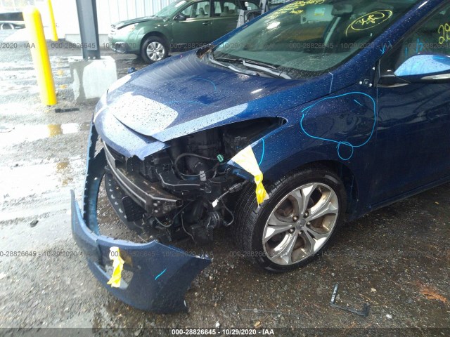 Photo 5 VIN: KMHD35LE9DU022893 - HYUNDAI ELANTRA 