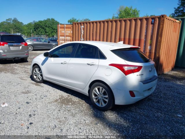 Photo 2 VIN: KMHD35LE9DU092345 - HYUNDAI ELANTRA GT 