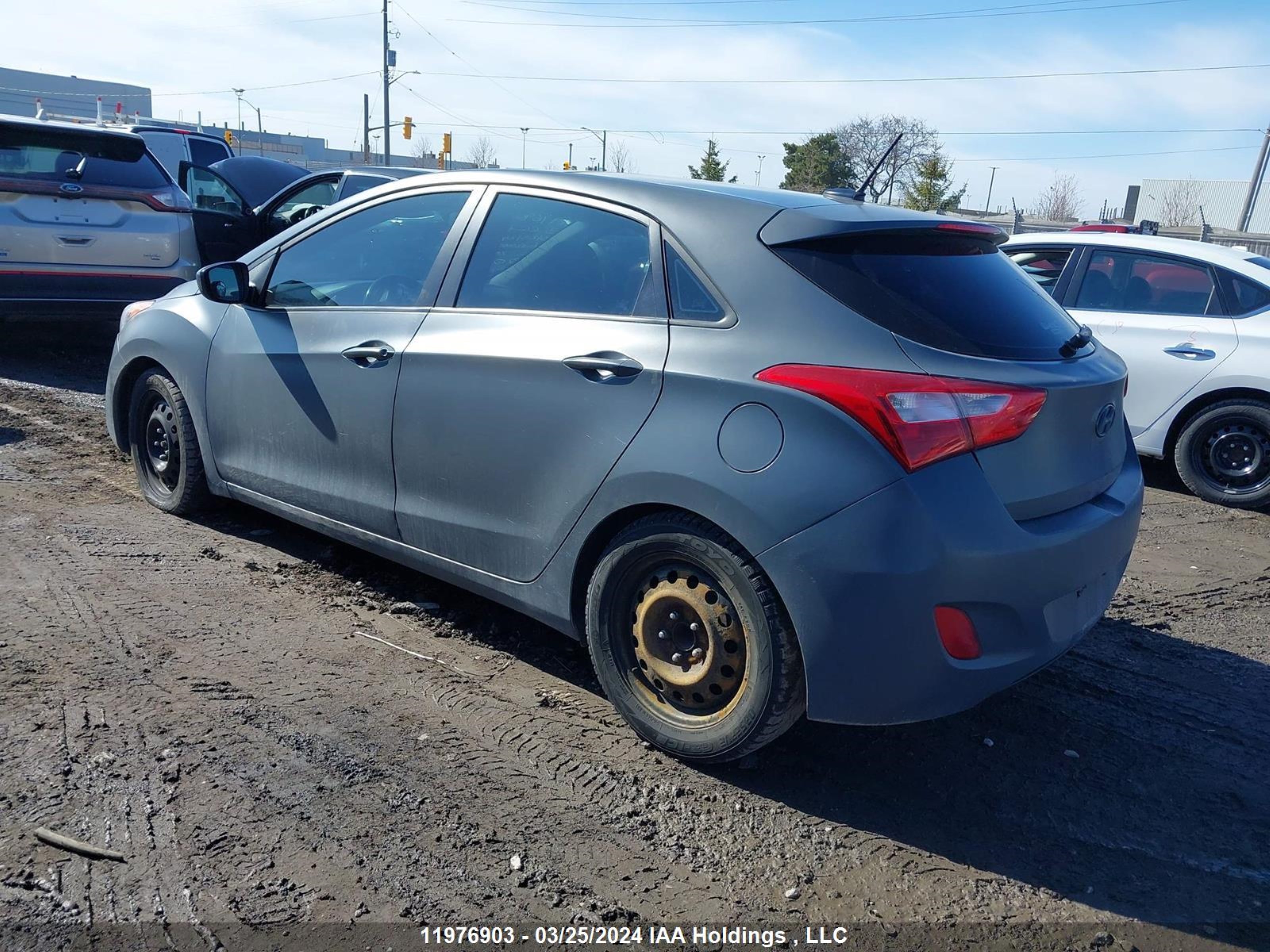 Photo 2 VIN: KMHD35LEXDU129077 - HYUNDAI ELANTRA 