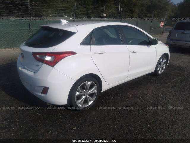 Photo 3 VIN: KMHD35LH0EU196217 - HYUNDAI ELANTRA GT 