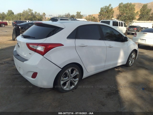 Photo 3 VIN: KMHD35LH0EU212111 - HYUNDAI ELANTRA GT 