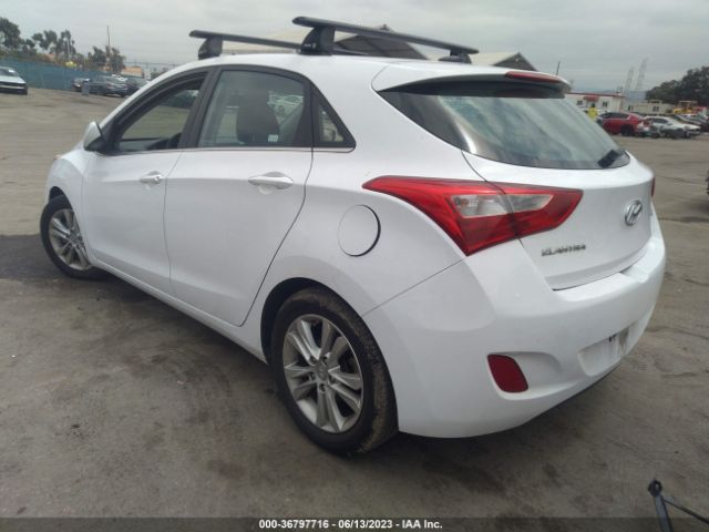 Photo 2 VIN: KMHD35LH0FU248740 - HYUNDAI ELANTRA GT 