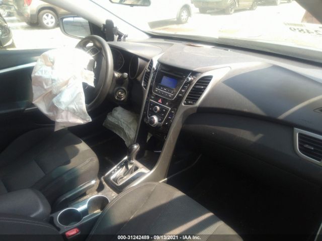 Photo 4 VIN: KMHD35LH0GU299558 - HYUNDAI ELANTRA GT 