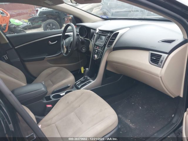 Photo 4 VIN: KMHD35LH0GU328816 - HYUNDAI ELANTRA GT 