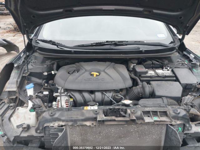 Photo 9 VIN: KMHD35LH0GU328816 - HYUNDAI ELANTRA GT 