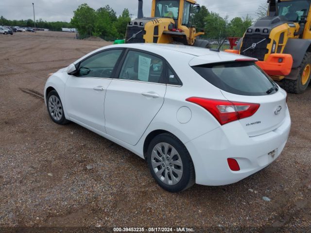 Photo 2 VIN: KMHD35LH0HU374227 - HYUNDAI ELANTRA GT 