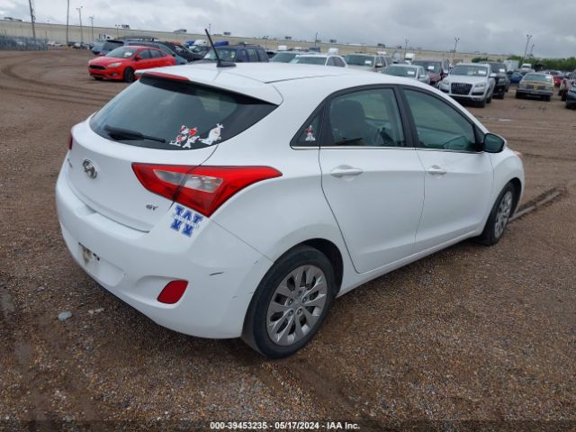 Photo 3 VIN: KMHD35LH0HU374227 - HYUNDAI ELANTRA GT 