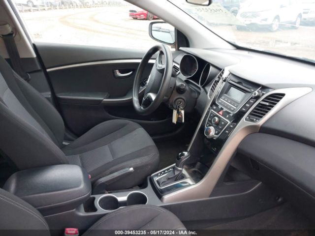 Photo 4 VIN: KMHD35LH0HU374227 - HYUNDAI ELANTRA GT 