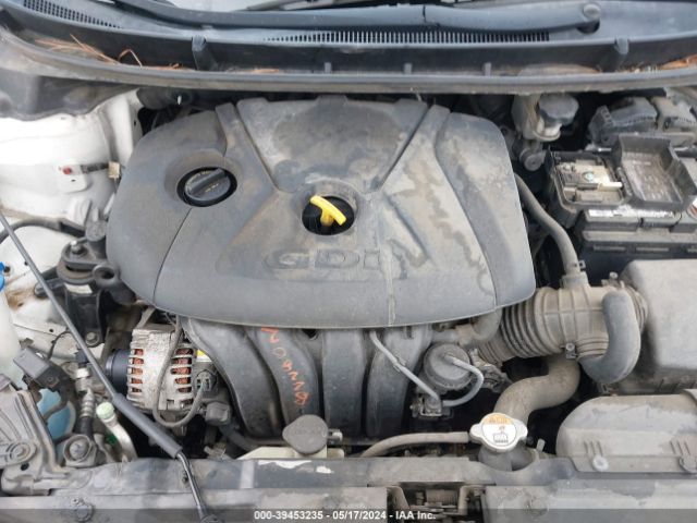 Photo 9 VIN: KMHD35LH0HU374227 - HYUNDAI ELANTRA GT 