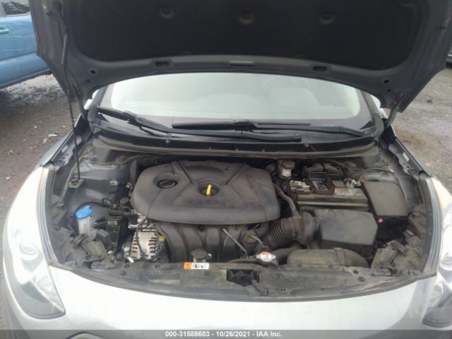 Photo 9 VIN: KMHD35LH0HU380559 - HYUNDAI ELANTRA GT 