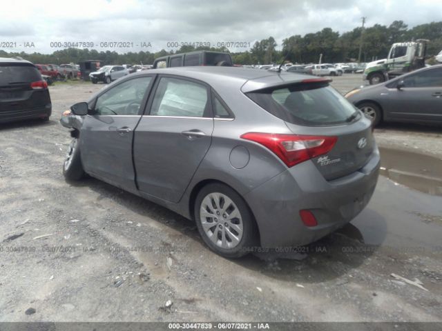 Photo 2 VIN: KMHD35LH0HU380805 - HYUNDAI ELANTRA GT 