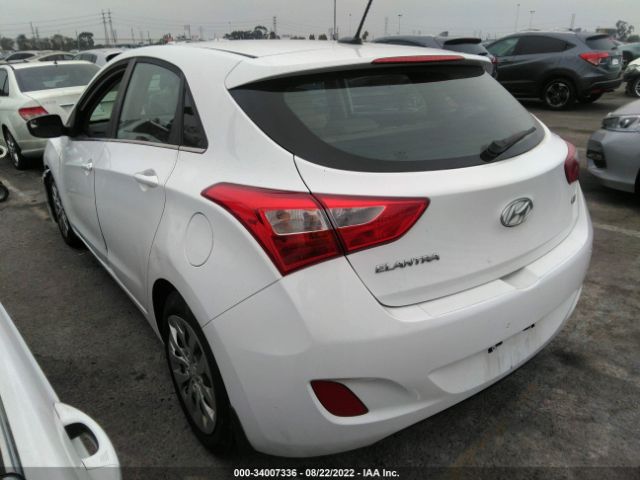 Photo 2 VIN: KMHD35LH1GU329005 - HYUNDAI ELANTRA GT 