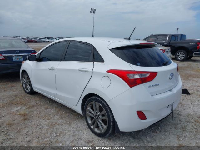 Photo 2 VIN: KMHD35LH1HU353967 - HYUNDAI ELANTRA GT 