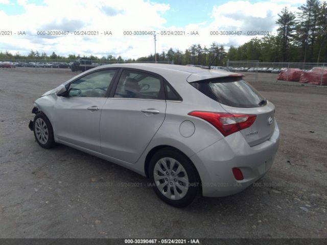 Photo 2 VIN: KMHD35LH1HU358599 - HYUNDAI ELANTRA GT 