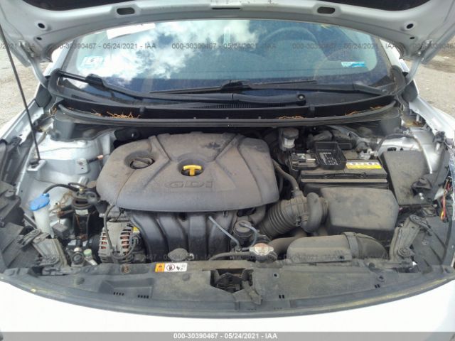 Photo 9 VIN: KMHD35LH1HU358599 - HYUNDAI ELANTRA GT 