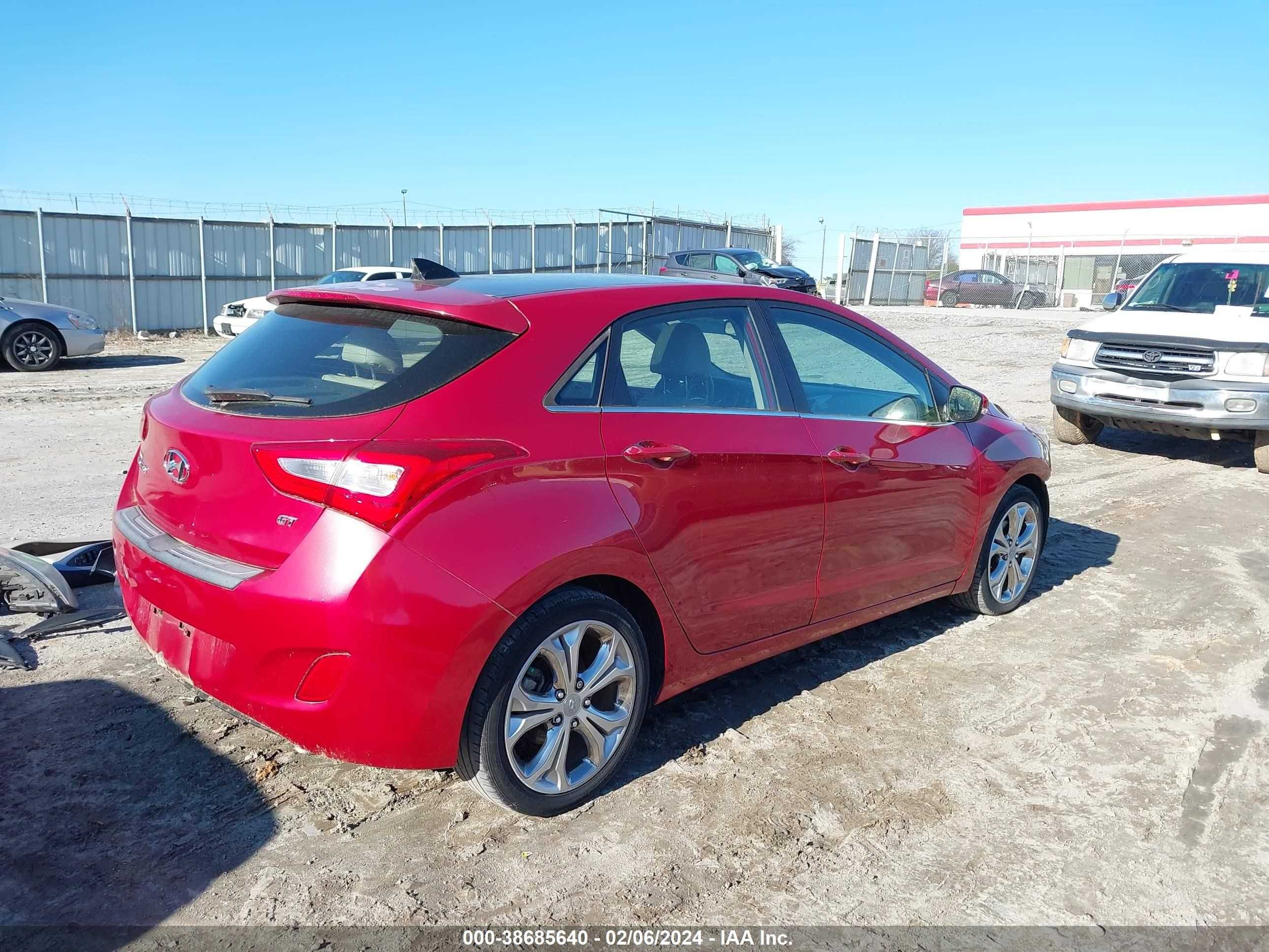 Photo 3 VIN: KMHD35LH2EU224700 - HYUNDAI ELANTRA 