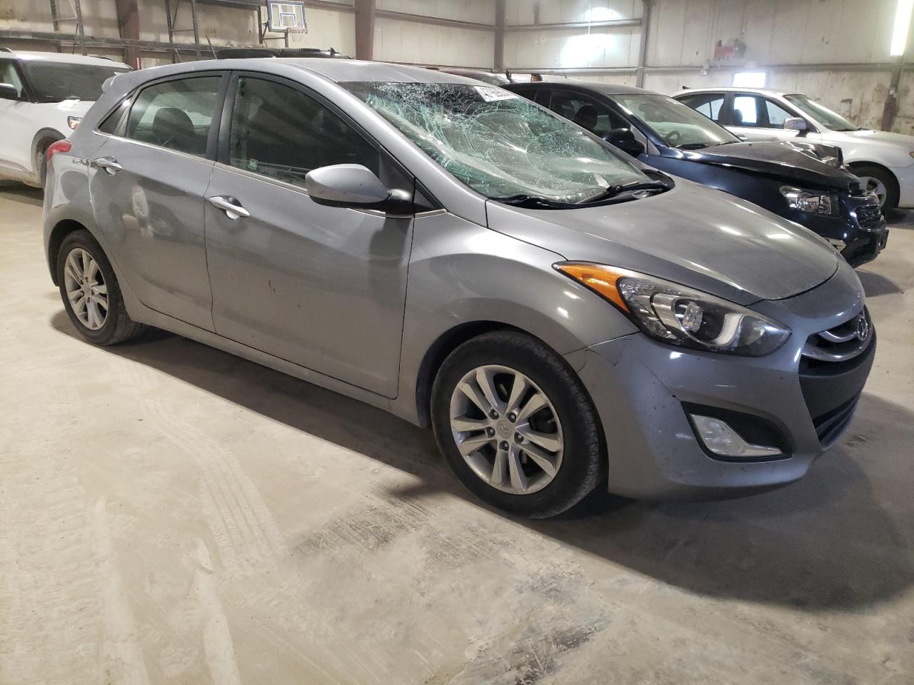 Photo 3 VIN: KMHD35LH2FU241742 - HYUNDAI ELANTRA 