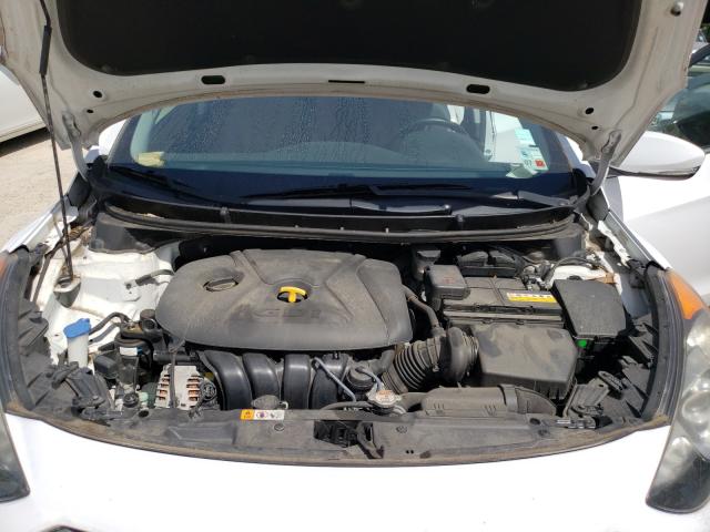 Photo 6 VIN: KMHD35LH2FU244155 - HYUNDAI ELANTRA GT 