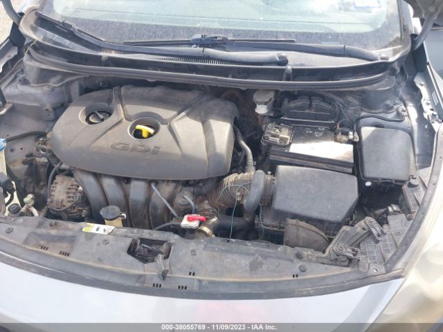 Photo 9 VIN: KMHD35LH2FU250005 - HYUNDAI ELANTRA GT 