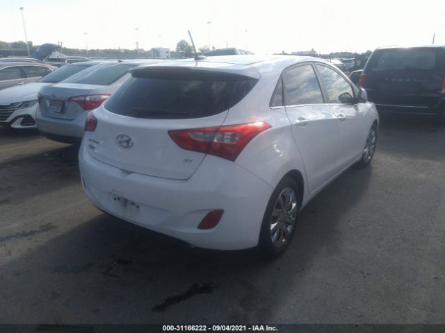 Photo 3 VIN: KMHD35LH2GU262897 - HYUNDAI ELANTRA GT 