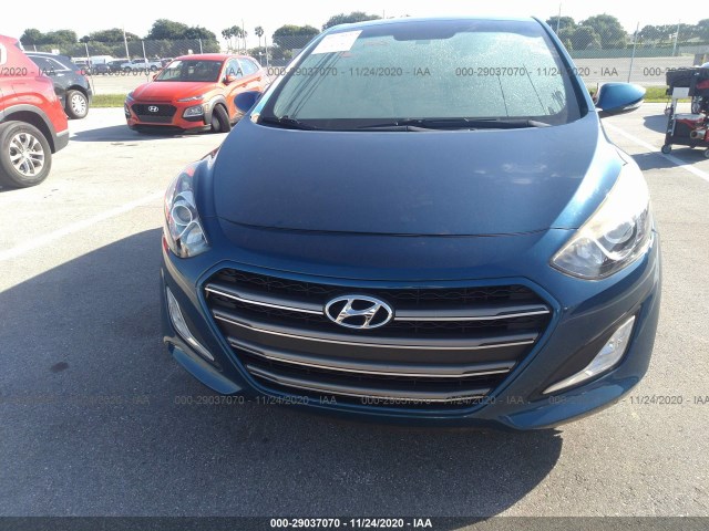 Photo 5 VIN: KMHD35LH2GU298881 - HYUNDAI ELANTRA GT 